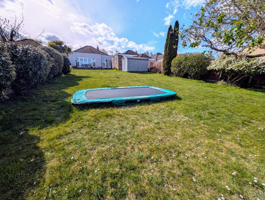 PXL_20250416_0926...