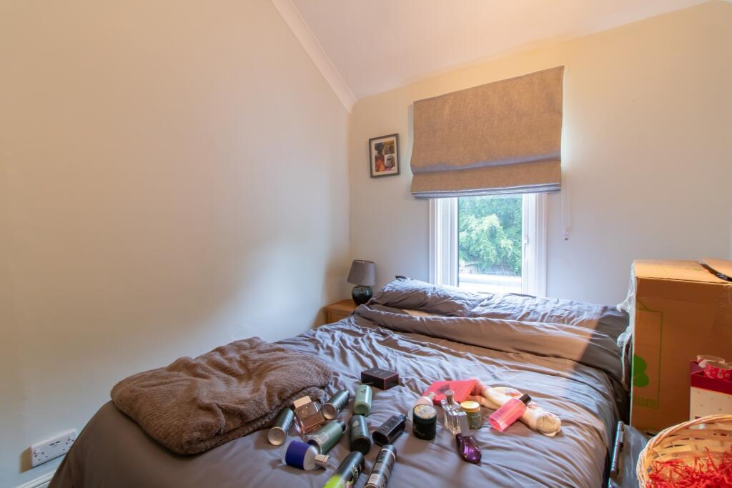 IMAGE 10