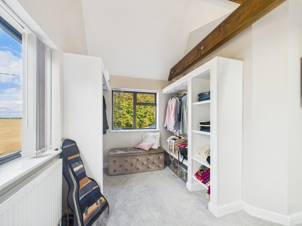 Dressing Area - B...