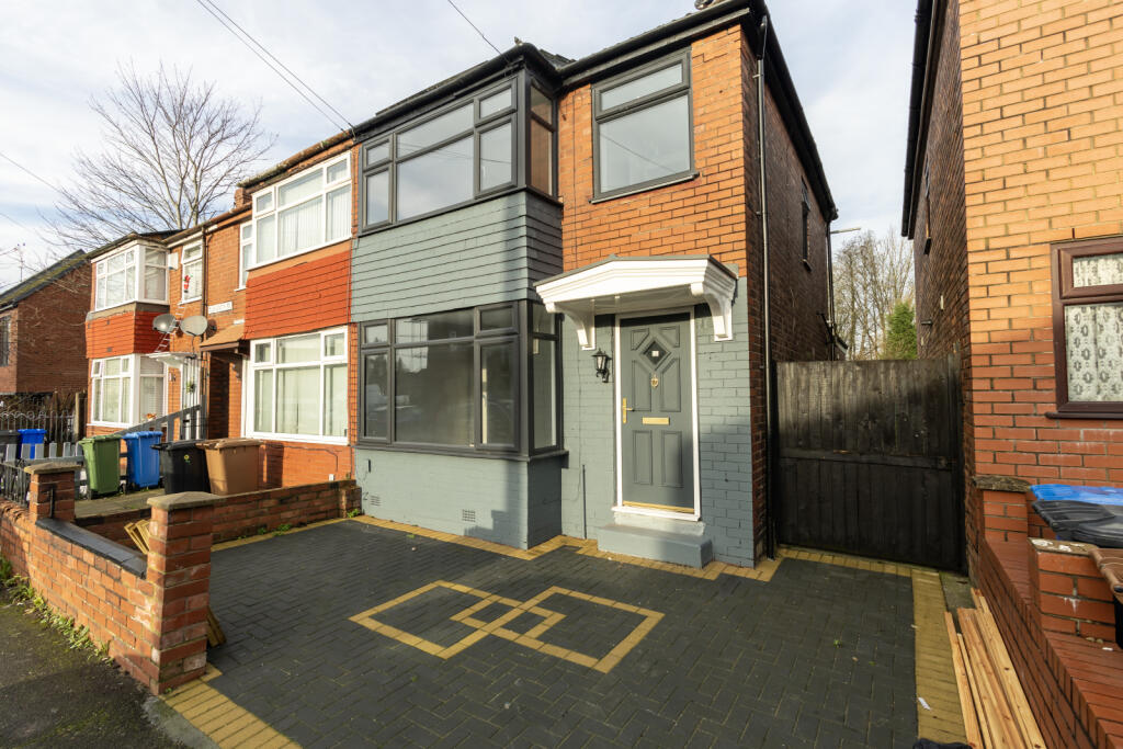 Three bedroom semi detached - no vendor chain