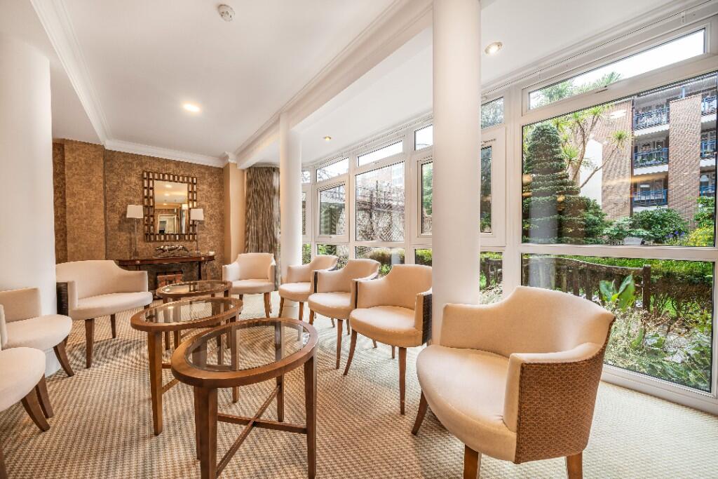 Owner's Lounge