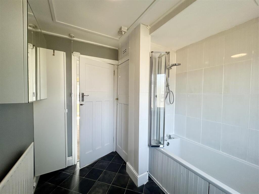 Bathroom.jpeg