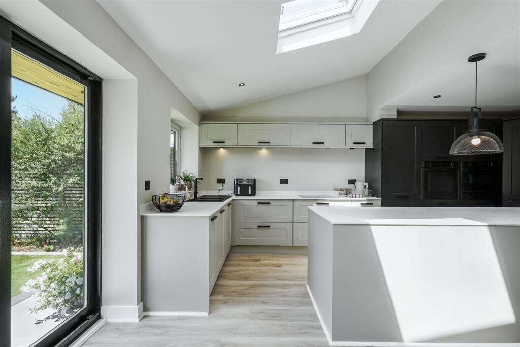Dining/Living Kitchen