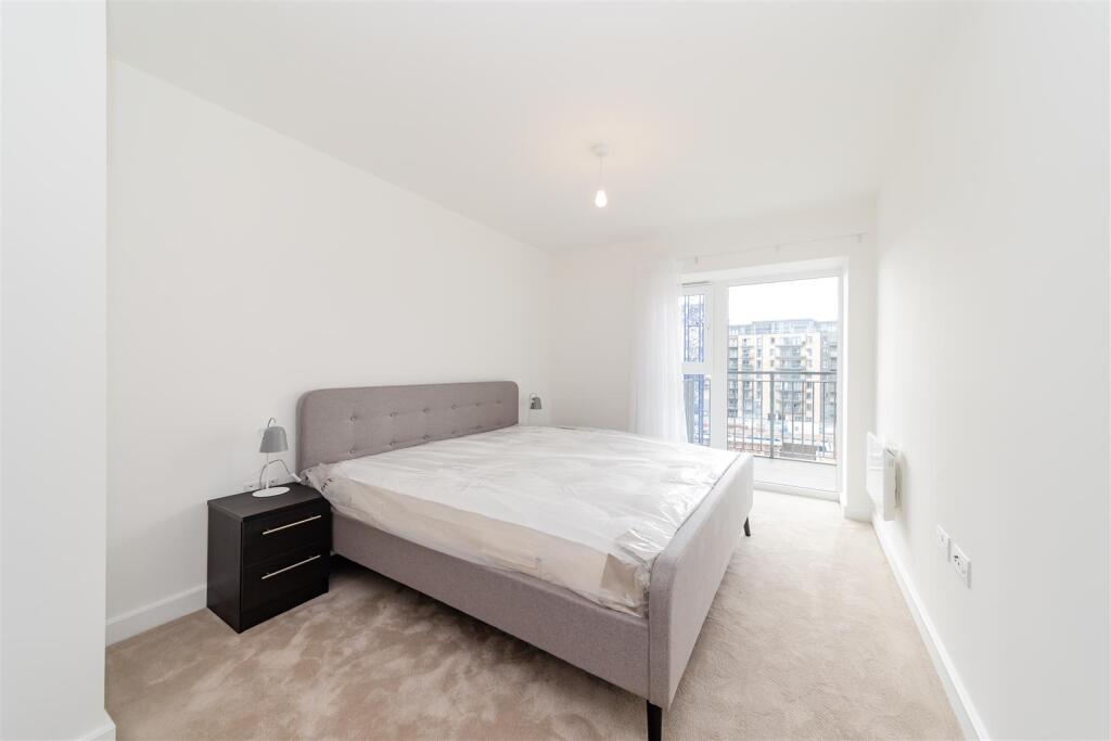 Bedroom .jpg