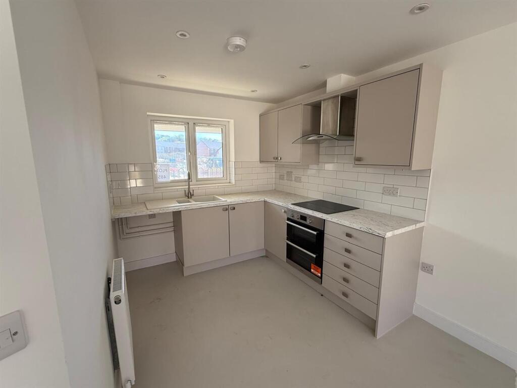 Plot 485 kitchen.JPG