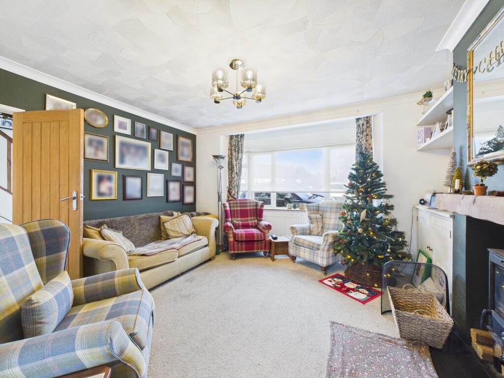 CAM04018G0-PR0409-STILL018