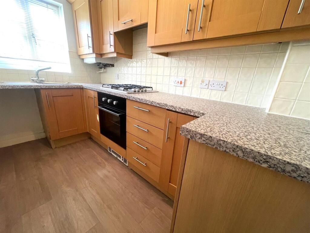 Kitchen 1.jpg