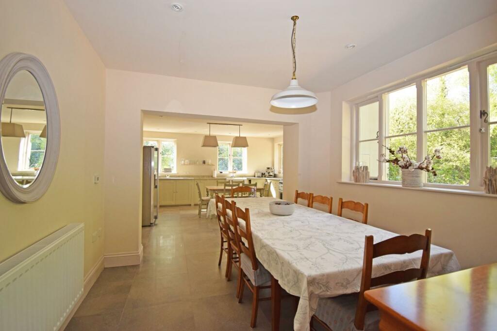 Ridgeway, kitchen dining a.jpg