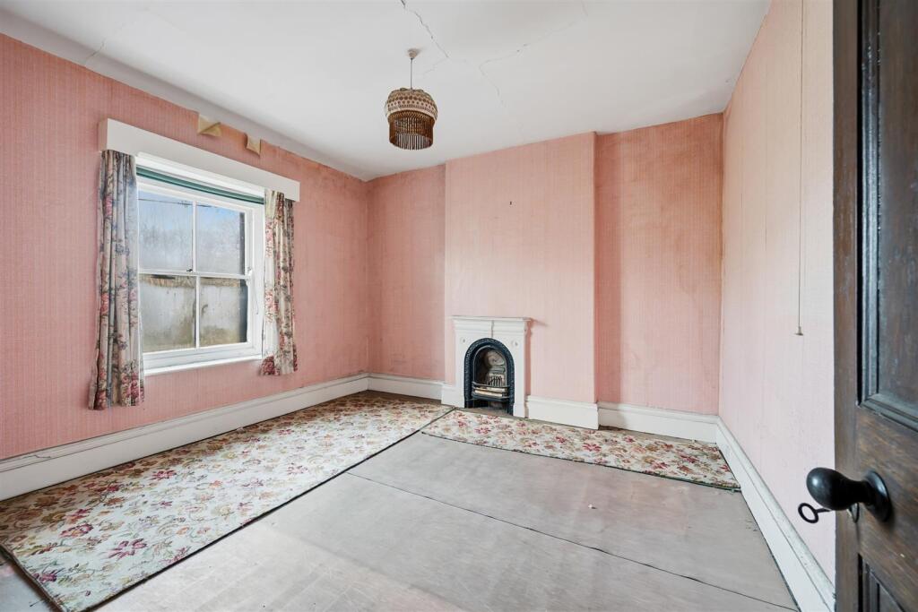 Saxton Mee Glenholme 0003.jpg