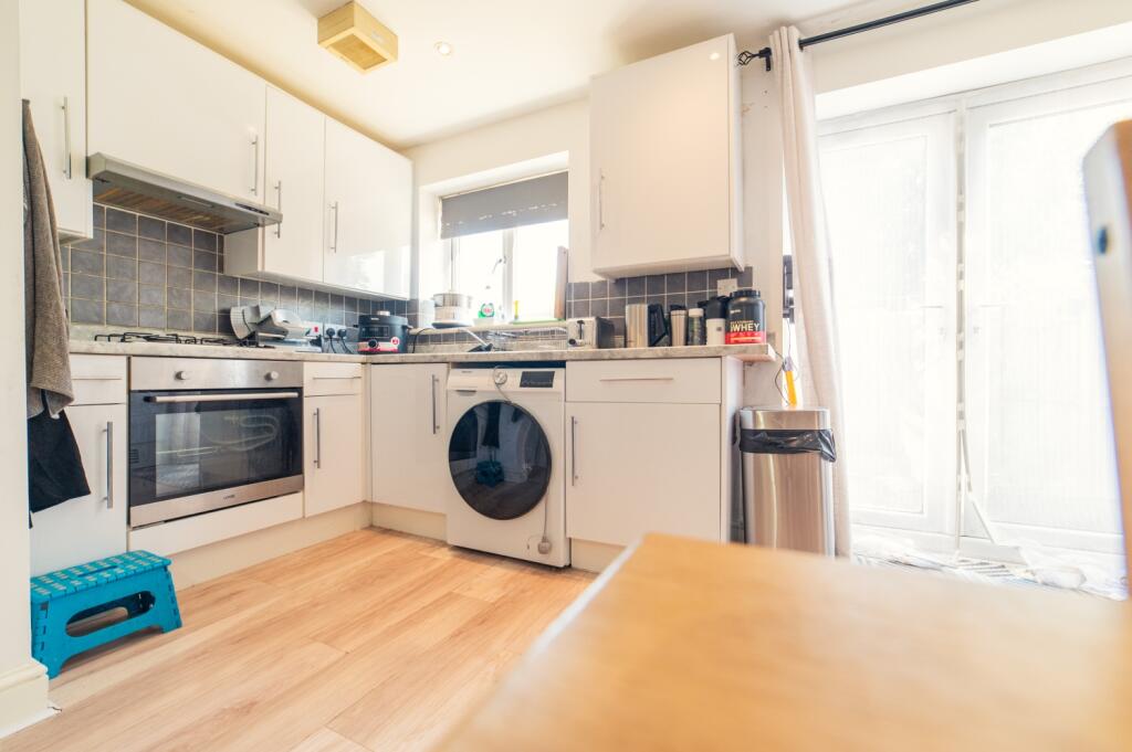 Call 02920_454555 to secure your viewing_14