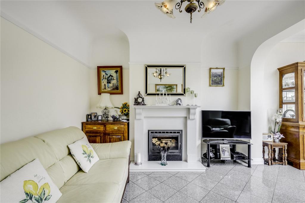 Lounge / Dining Room