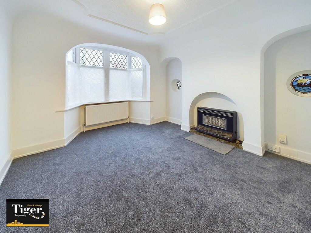 CAM02176G0-PR0437...