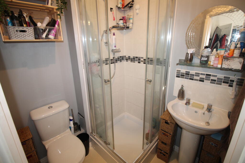 En Suite Shower