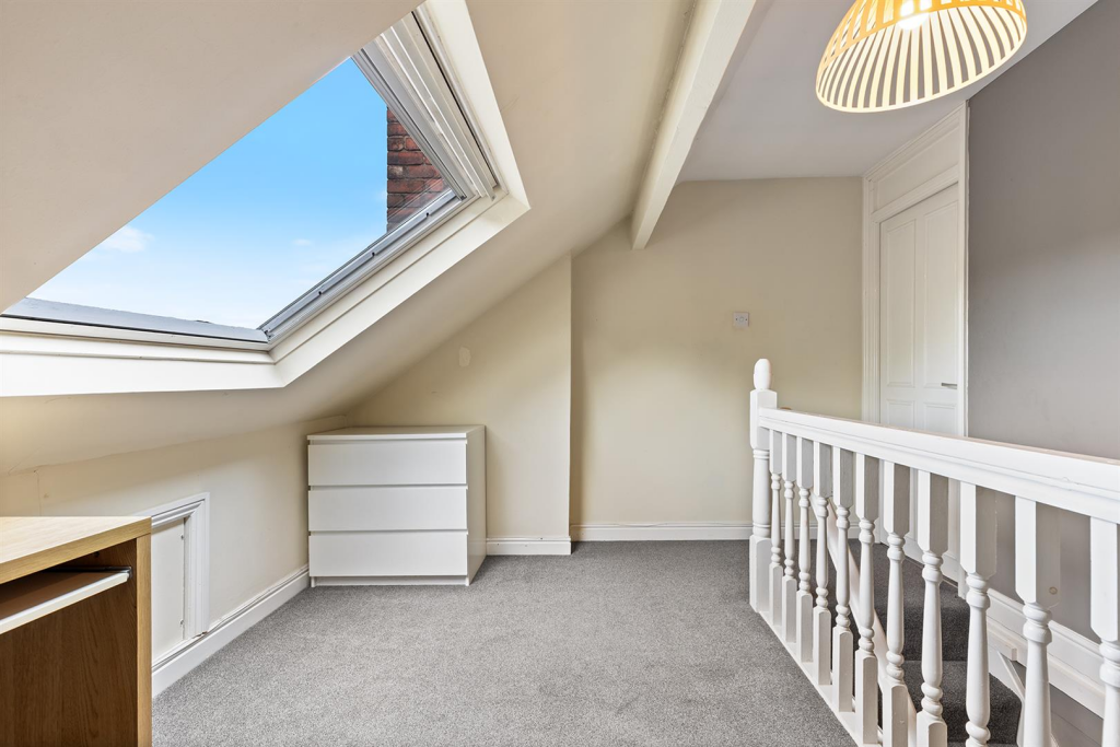 72 Hunters House Road, Sheffield 17_297.png