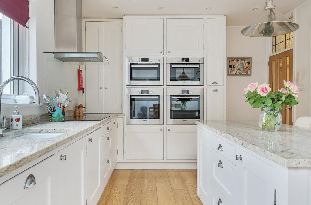 1326912-16-6888ed...