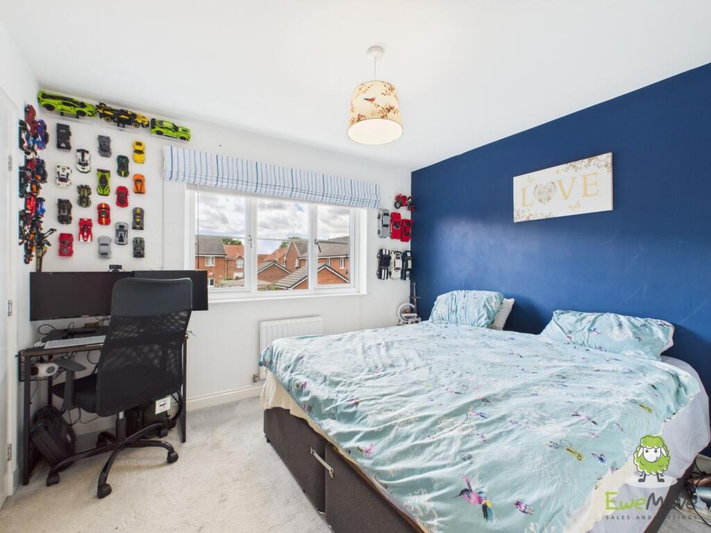 CAM02463G0-PR0080-STILL041