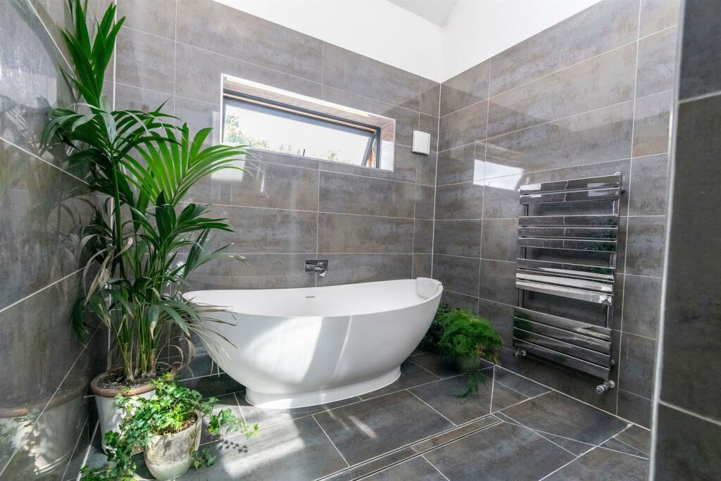 Twigworth Views | Family Bathroom