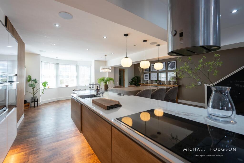 Family / Dining Room / Kitchen