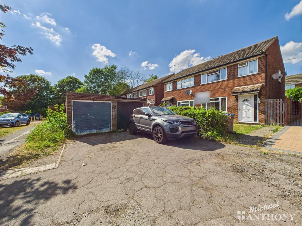 CAM02773G0-PR0325-STILL017