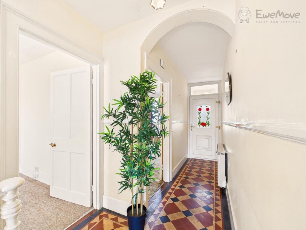 CAM03640G0-PR0066-STILL004