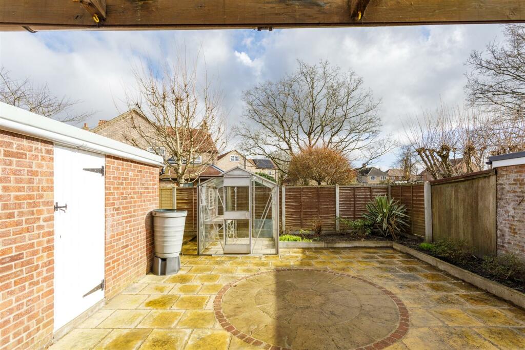 6_Glebe_Close_13.jpg