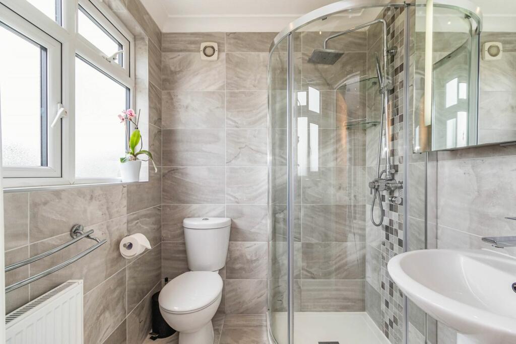 En-suite Shower Room