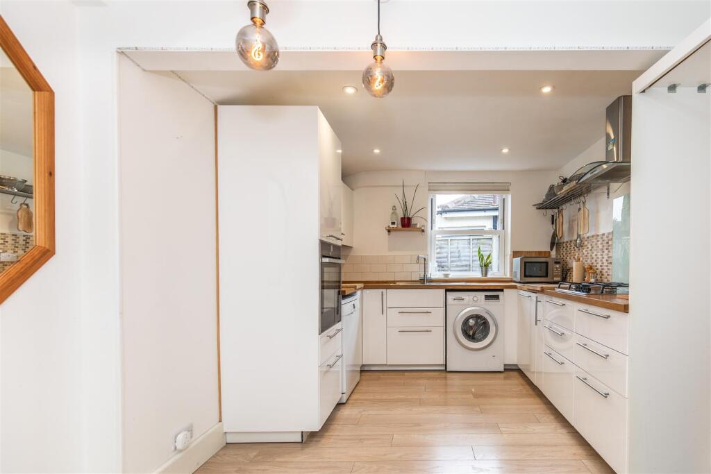 60 Henty Road-22.jpg