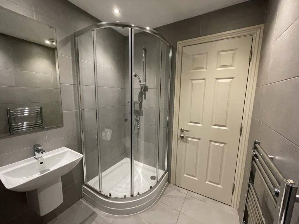 Flat_5_St_James_Row
