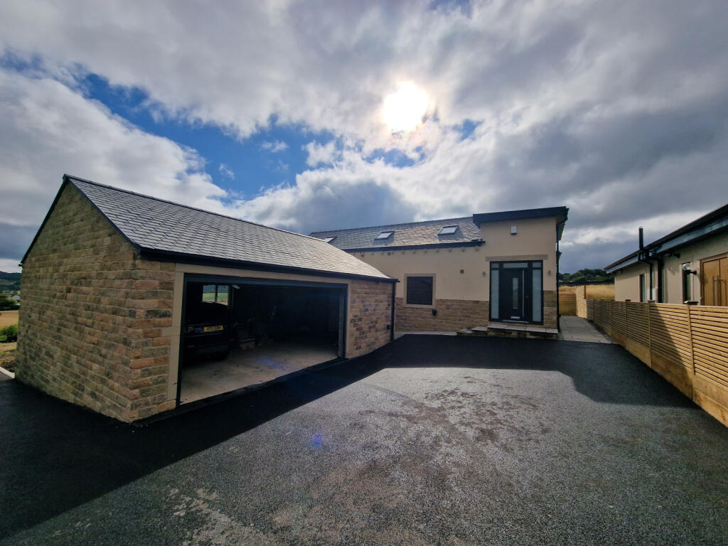 Luxury New Build 3 Bed Detached House