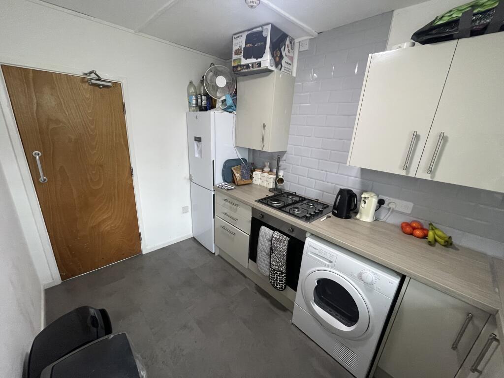 Kitchen 2