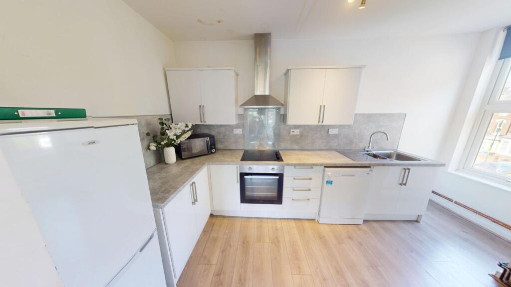 Flat-2-61-Bentinck-Road-06182025_090905