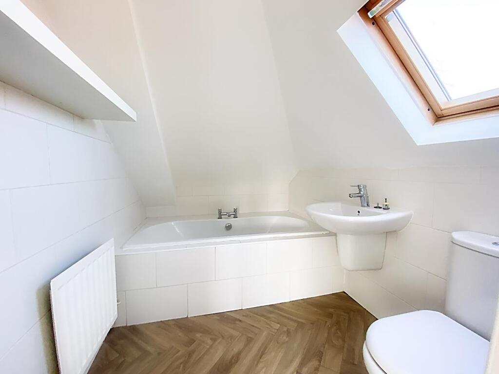 En-Suite Bathroom