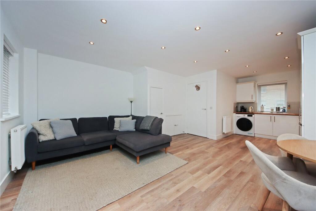 Kitchen/Lounge