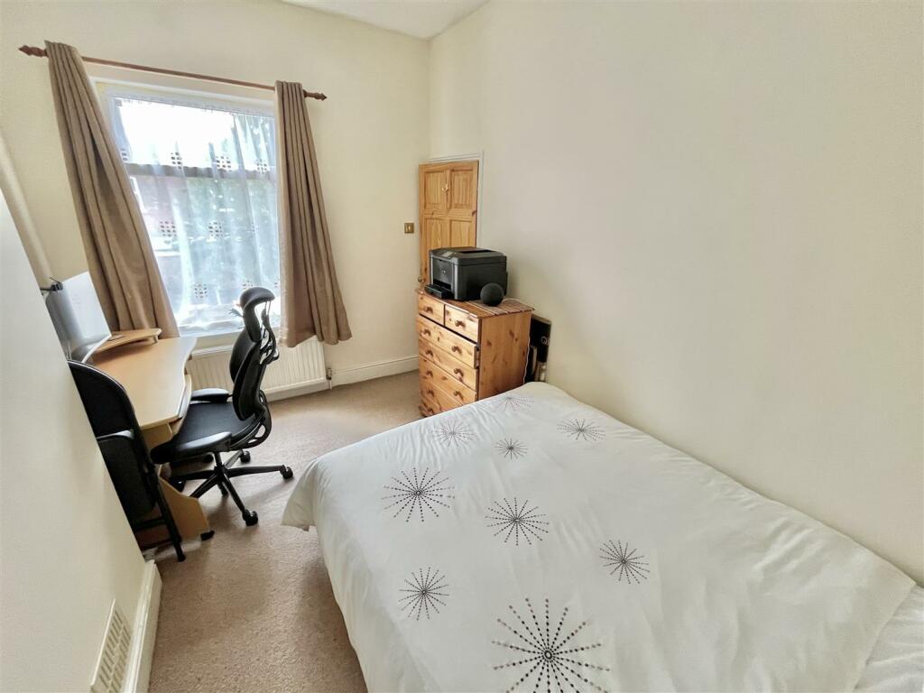 Bedroom 2 Aspect 2