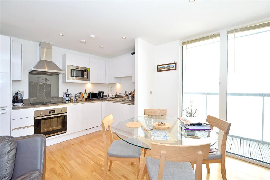 Kitchen Dining Area