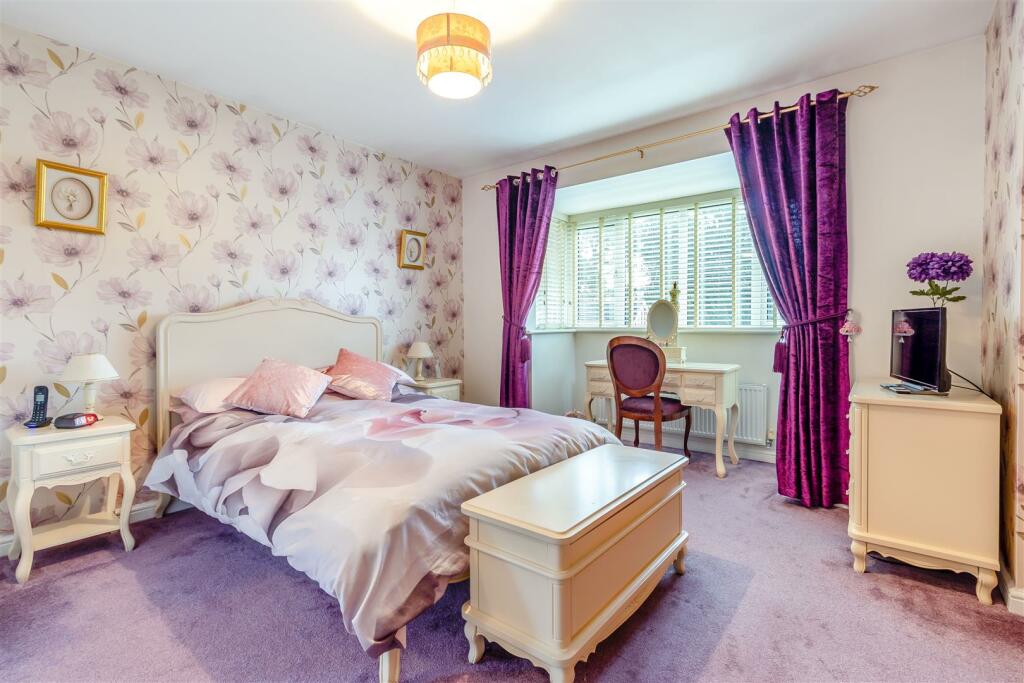 8625359-interior15.jpg