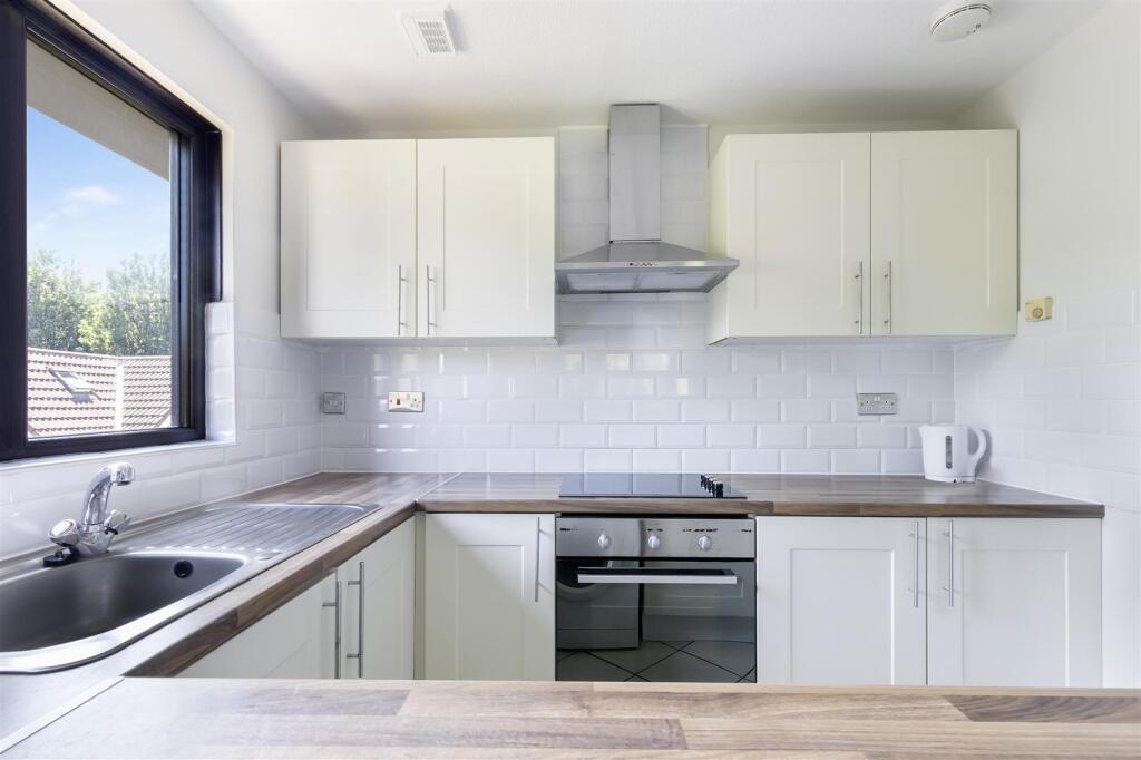 TURNPIKE LANE 5 - (19).jpg