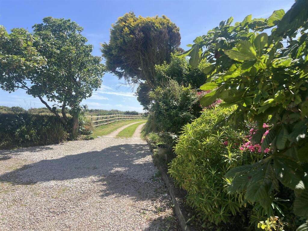Access Lane To Carn Marth