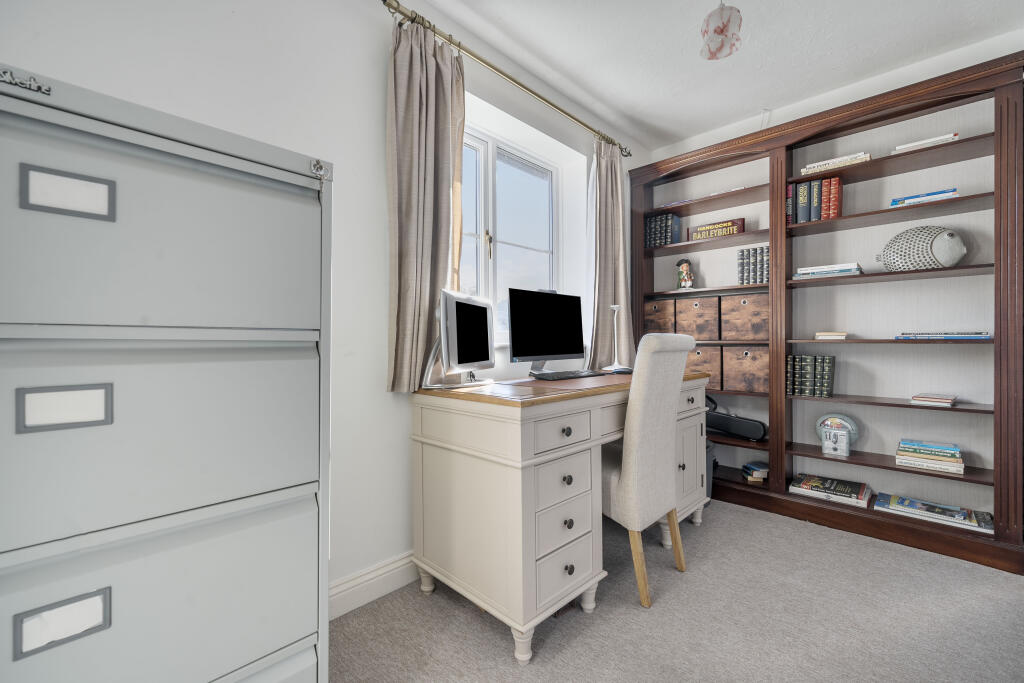 1360080568d50a4faad76