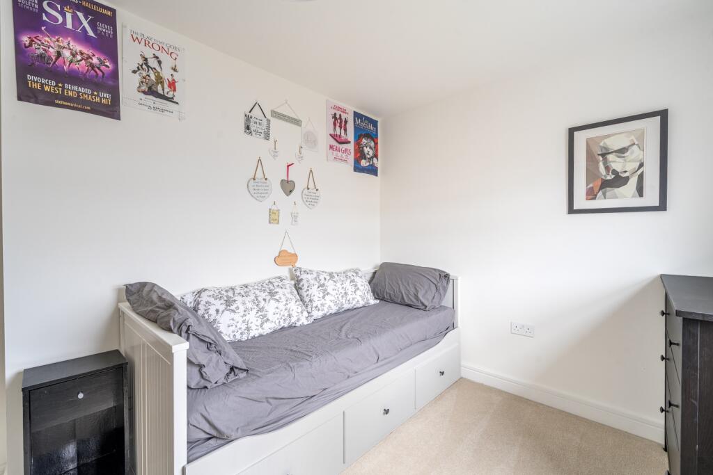 1371883-5-69020733d2bf9