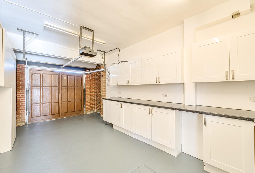 1360883-15-68dc0b...