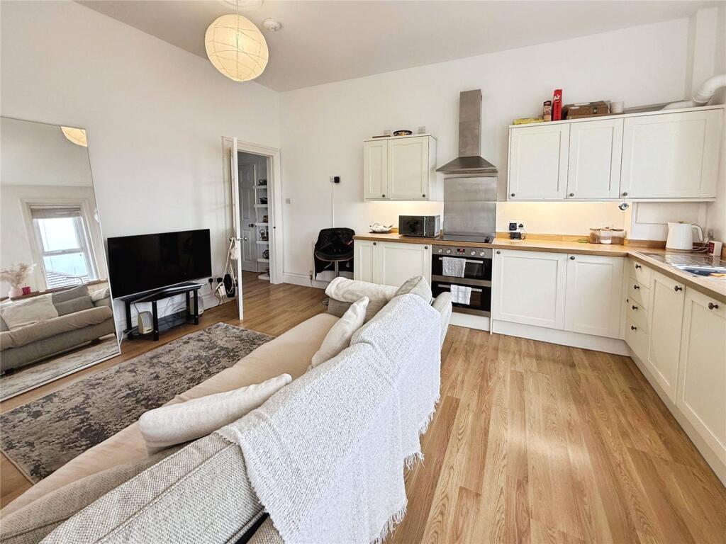 Kitchen/Living Room