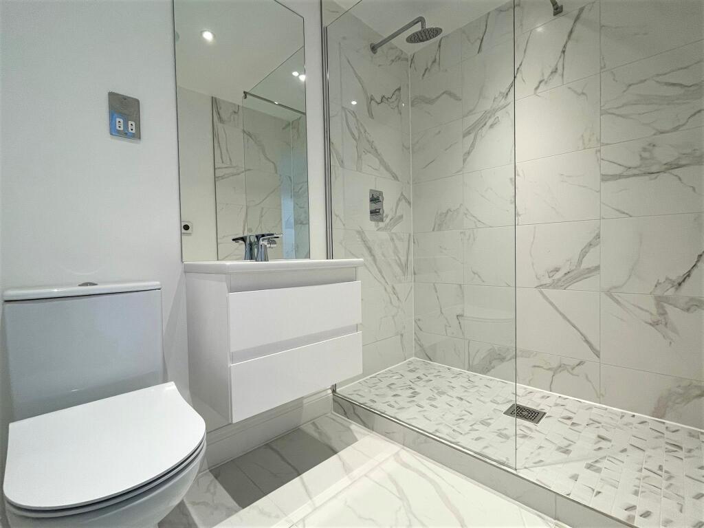 En-suite Bathroom