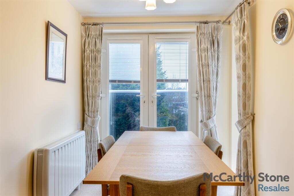 8635871-interior08.jpg