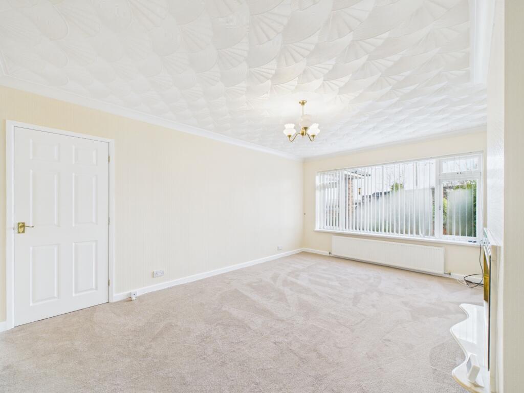 CAM02093G0-PR0066-STILL018