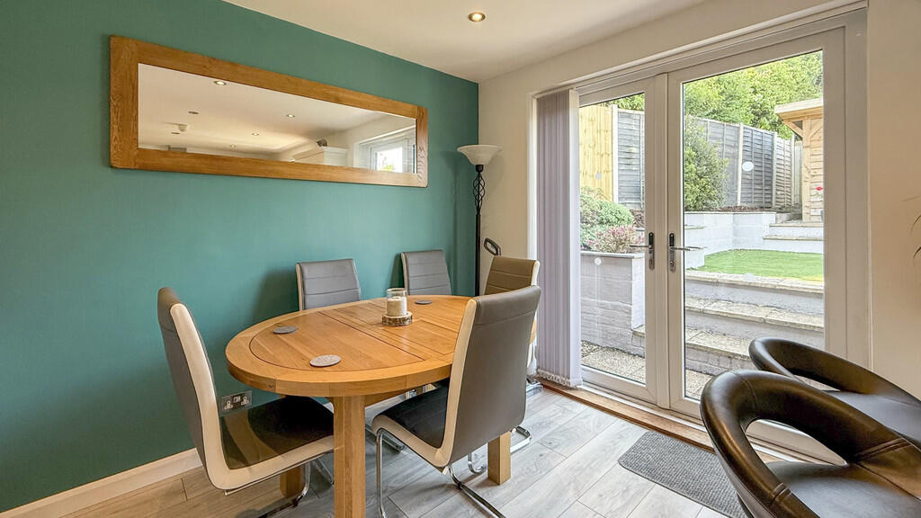 Kitchen/dining ro...