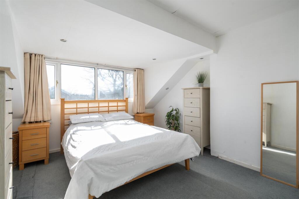 11 Hallcroft Way_6.jpg