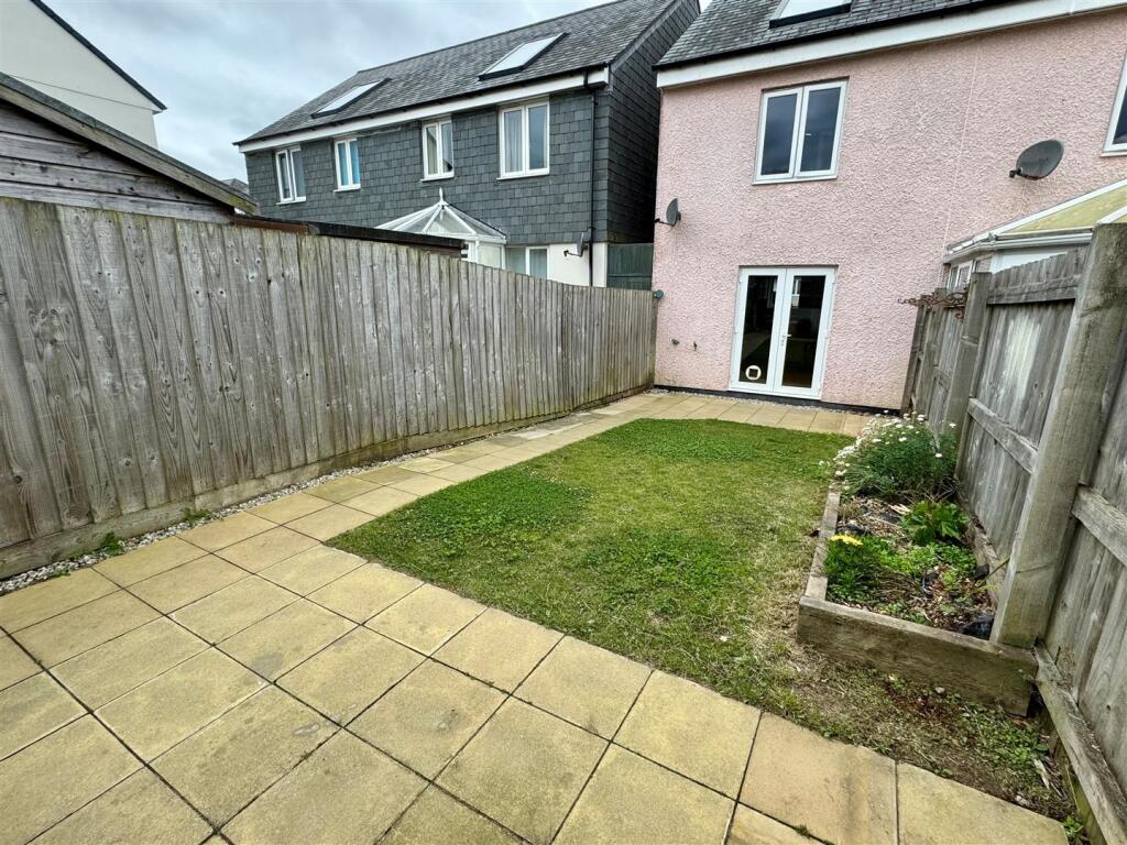 13 Cavendish Crescent Garden