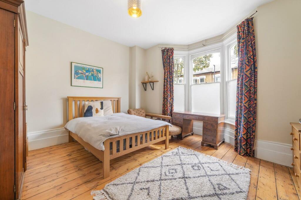 Bedroom (2).jpg