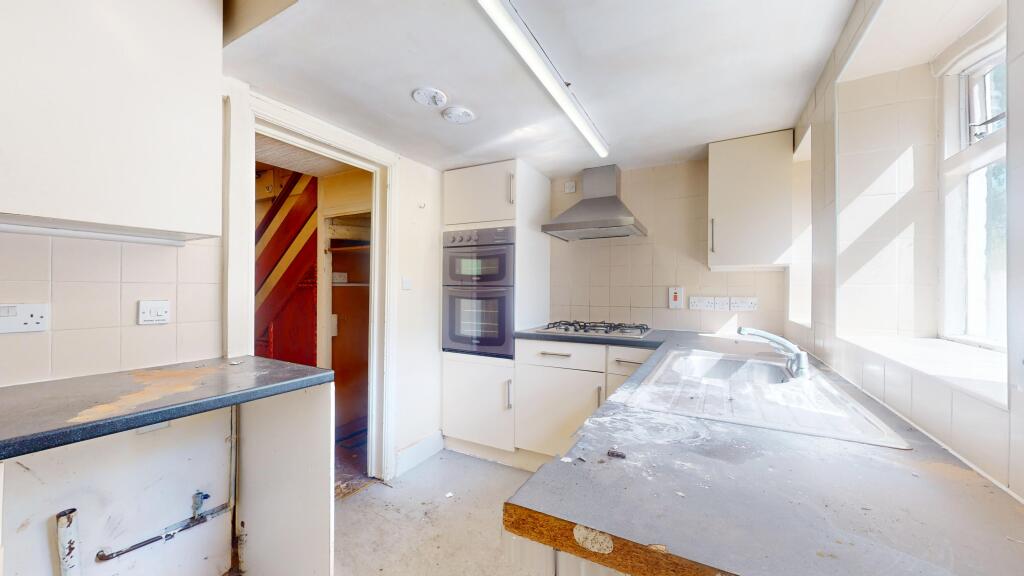 Flat A, 132 Evering Road, Stoke Newington, London N16 7BD